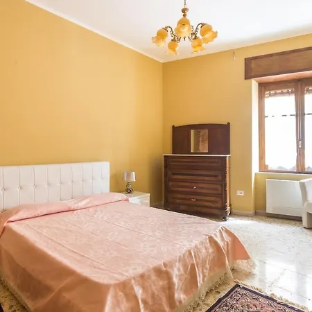 بيت للعطل Charming House Whit Terrace *